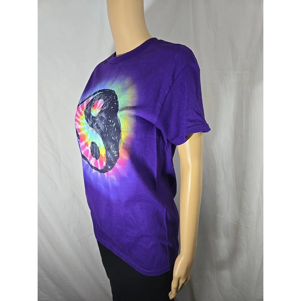 DOM Graphic Tee Size S Cotton Yin Yang Tie Dye Purple Festival Shirt - Picture 6 of 7